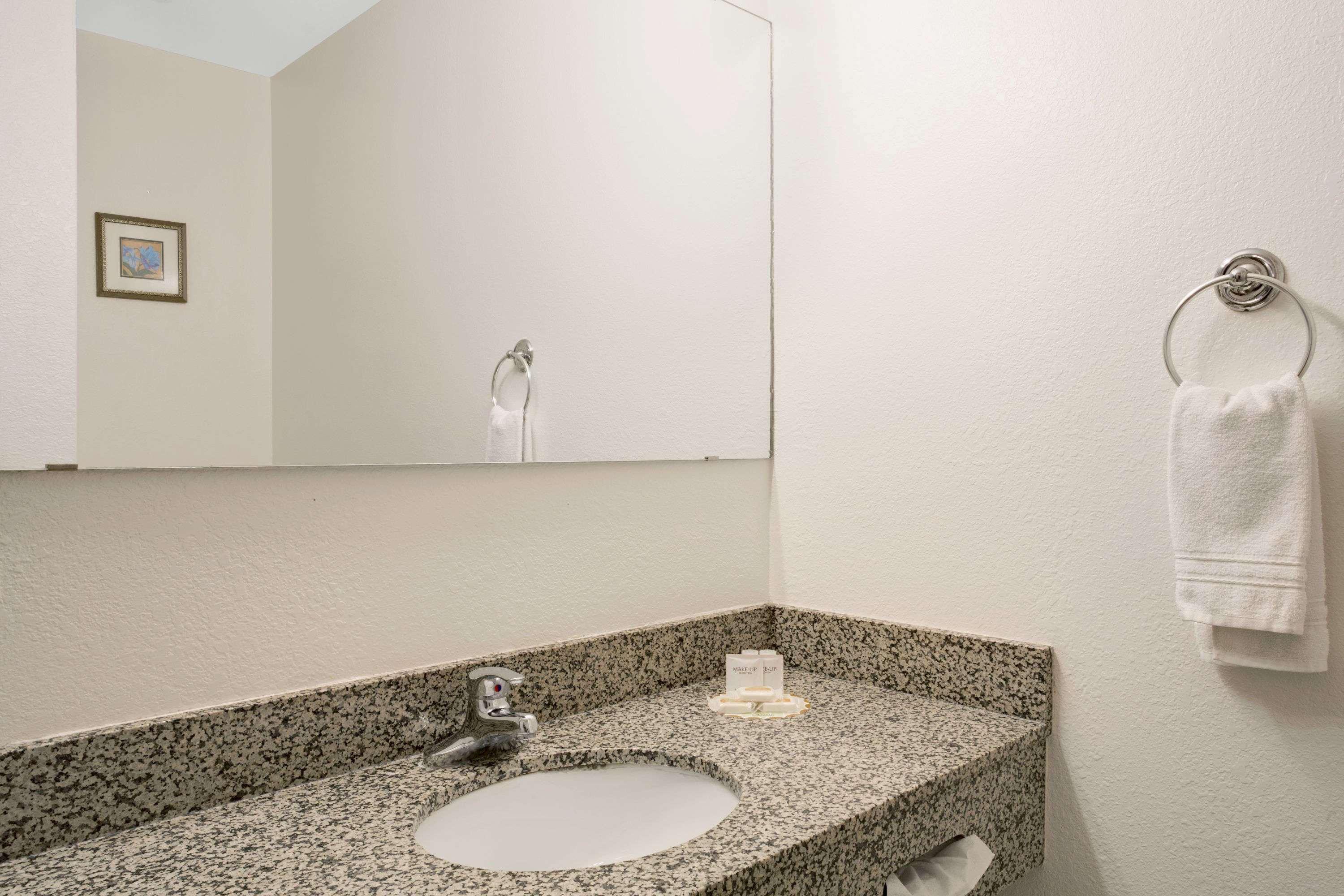 Antelope Inn & Suites Clearfield Εξωτερικό φωτογραφία